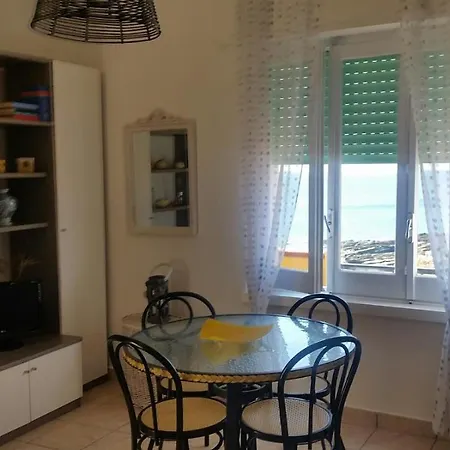Miramare Di Cerri Maria